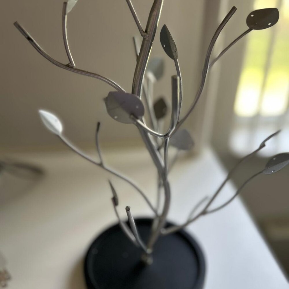 Pierced Earring Tree - New, So pretty